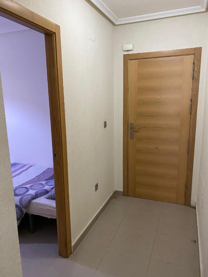 Calido Atico Especial Para Temporadas U Ocasiones Familiares Τορεβιέχα Εξωτερικό φωτογραφία